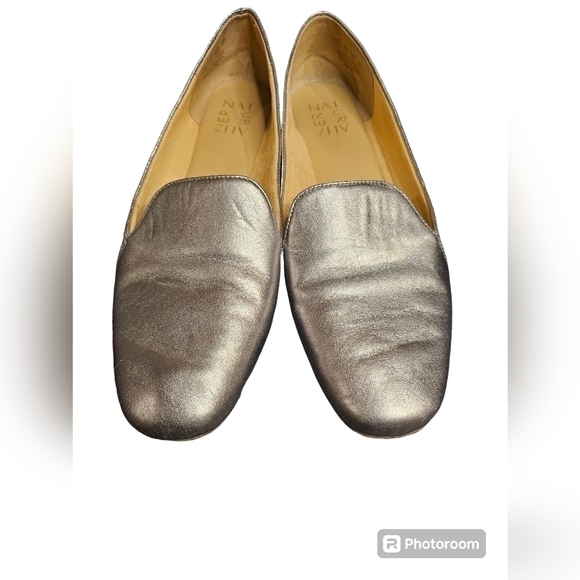 Naturalizer silver loafers size 8.5 - Picture 3 of 7